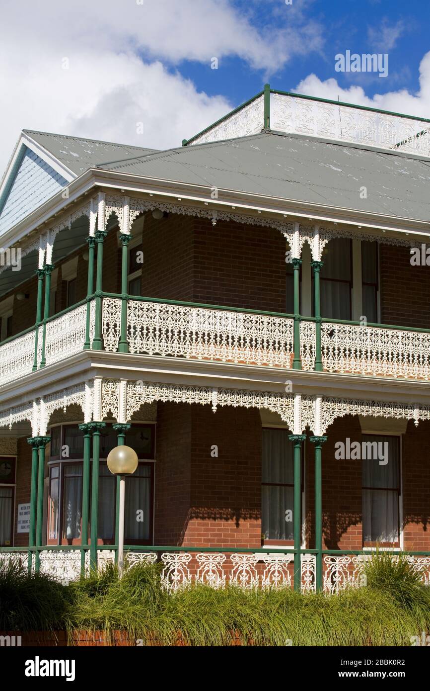 Bureau d'administration de la police sur Wilson Street, Central Business District, Burnie City, Tasmanie, Australie Banque D'Images