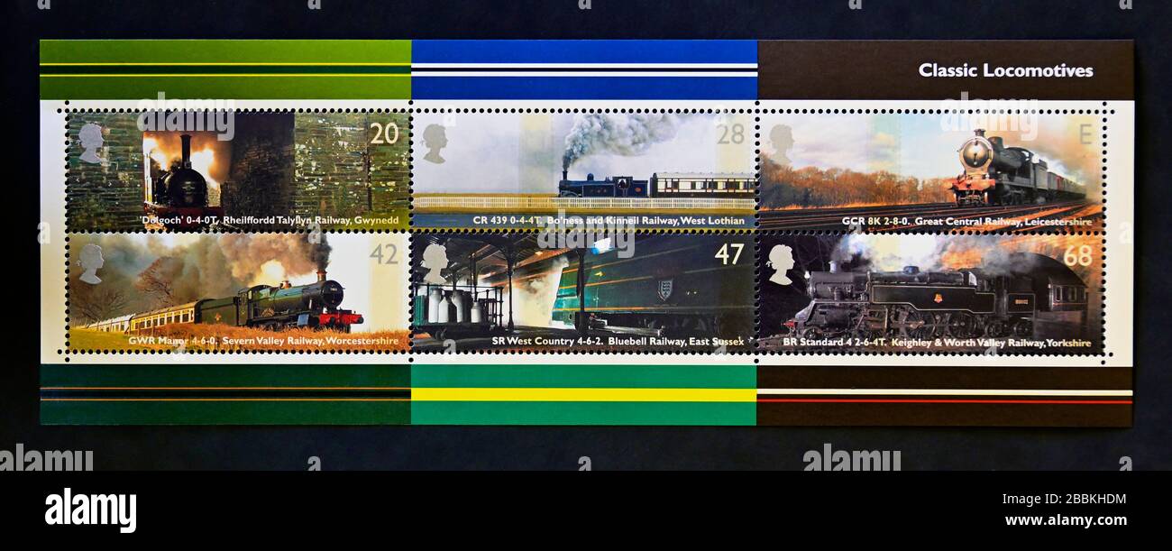 Timbres-poste. Grande-Bretagne. La reine Elizabeth II Locomotives classiques. Feuille miniature de six timbres. 2004. Banque D'Images