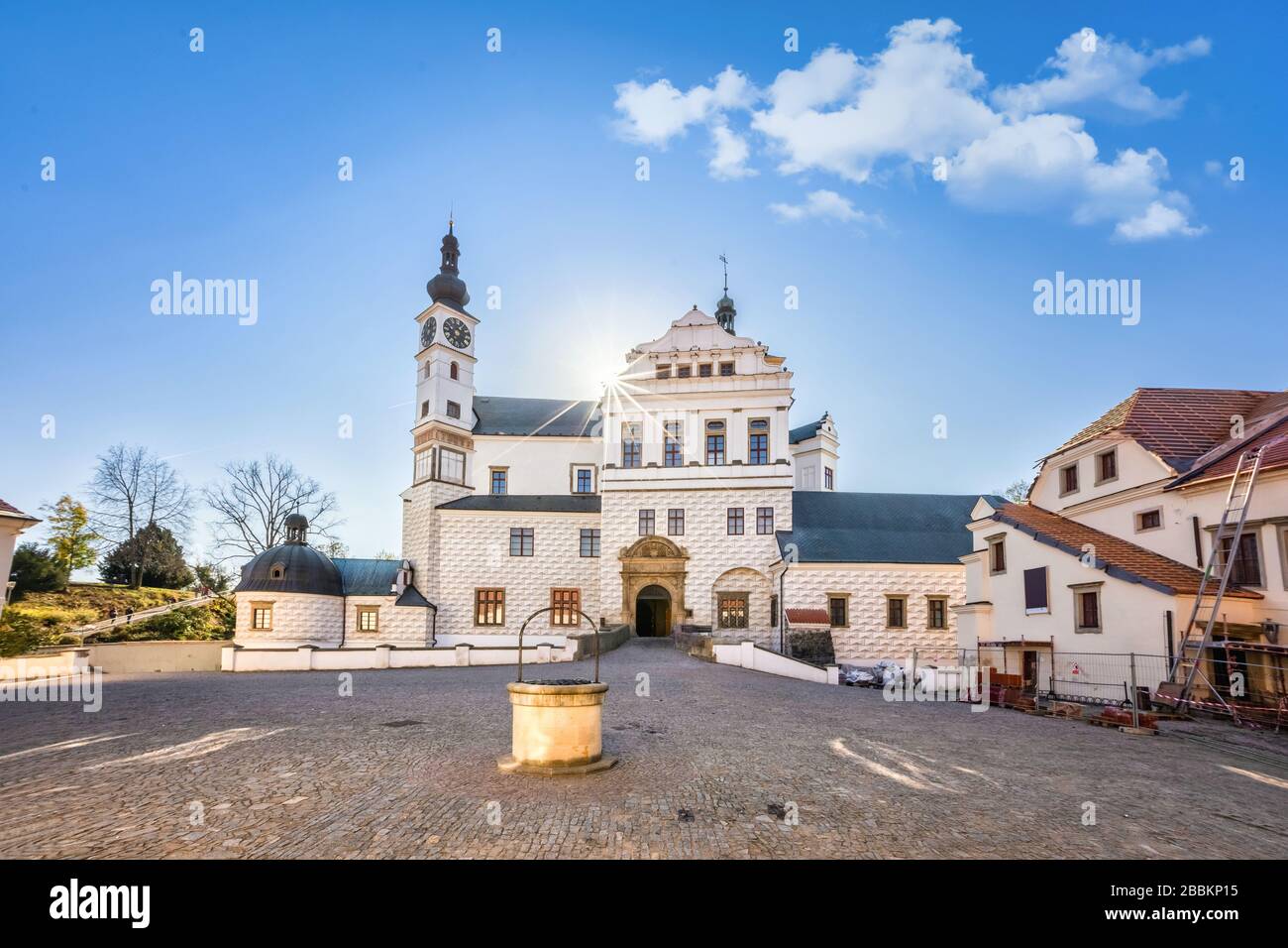 Pardubice, république tchèque. Vue sur le château de Pardubice Banque D'Images