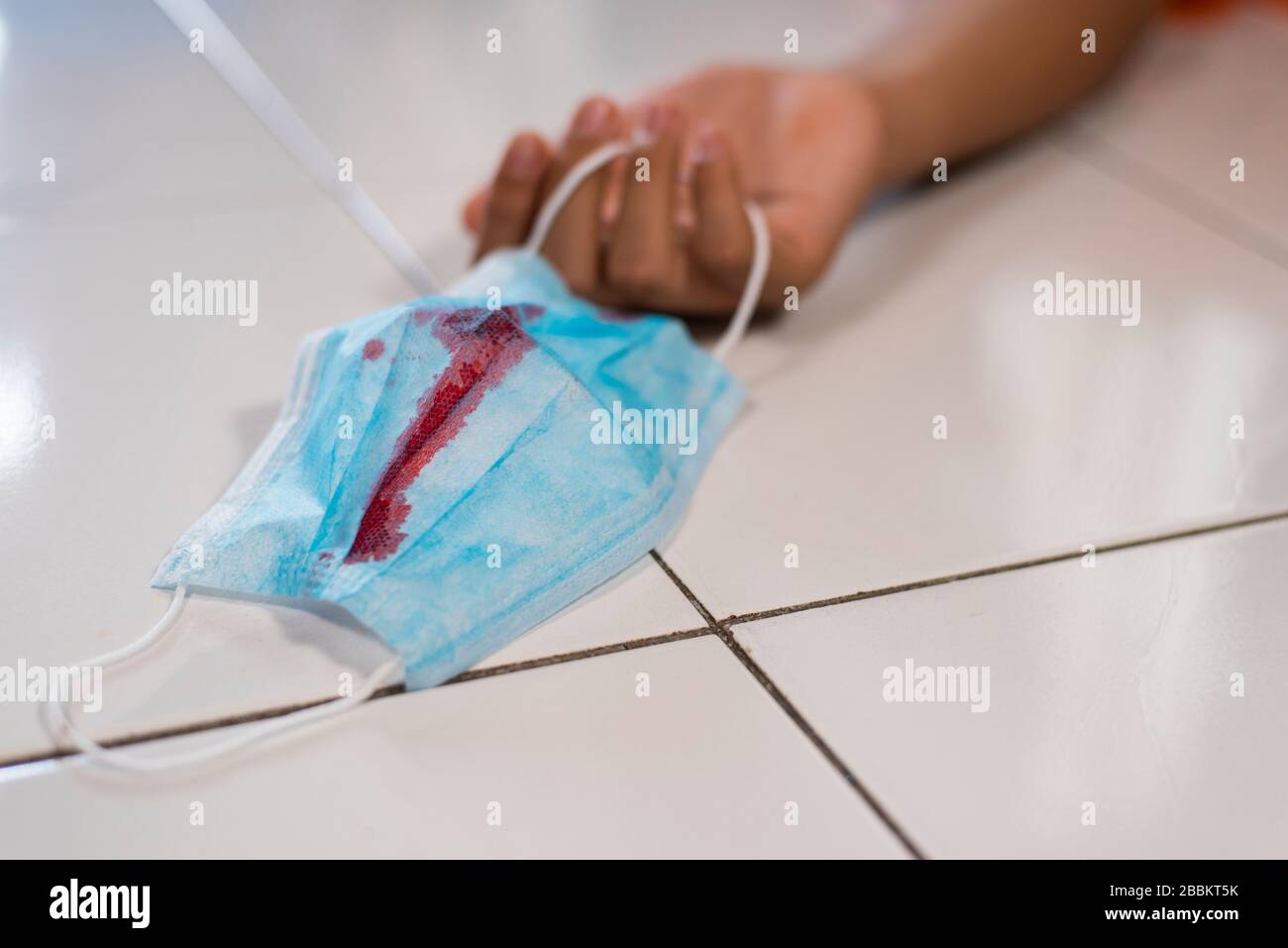 Cracher du sang Banque de photographies et d'images à haute résolution -  Alamy