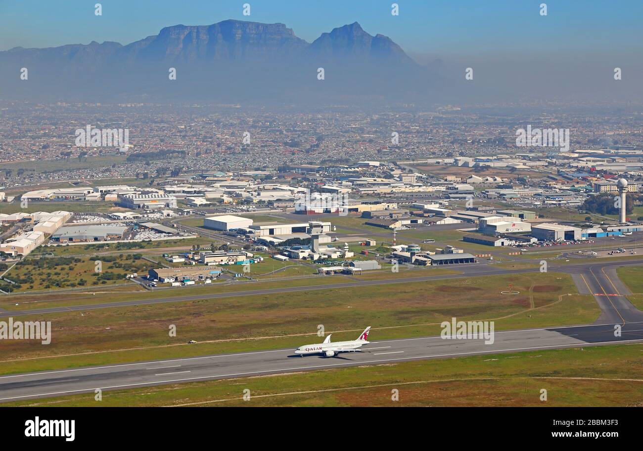Photo aérienne de l'aéroport international du Cap Banque D'Images