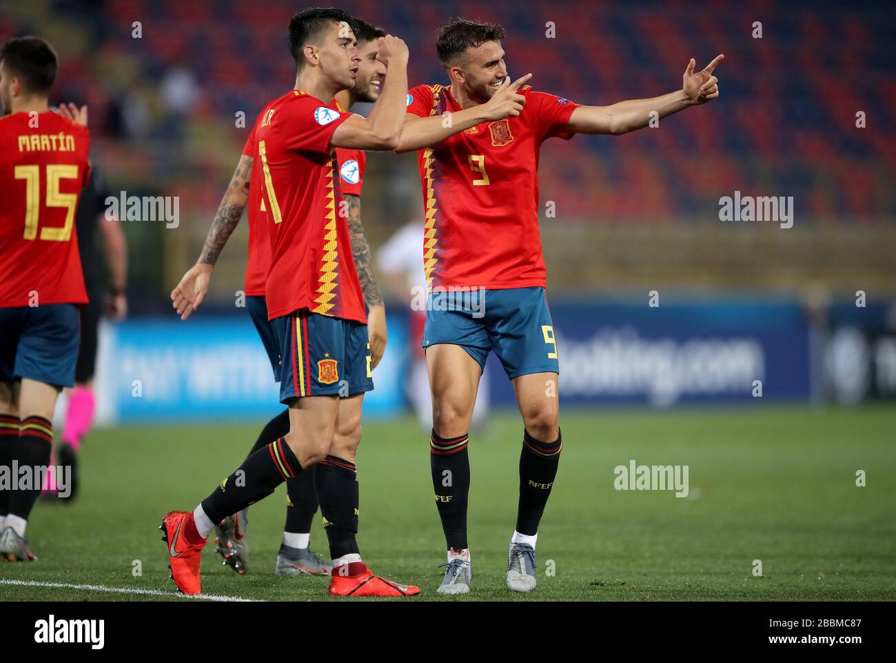 Espagne Borja Mayoral (à droite) de U21 célèbre son cinquième but du jeu Banque D'Images