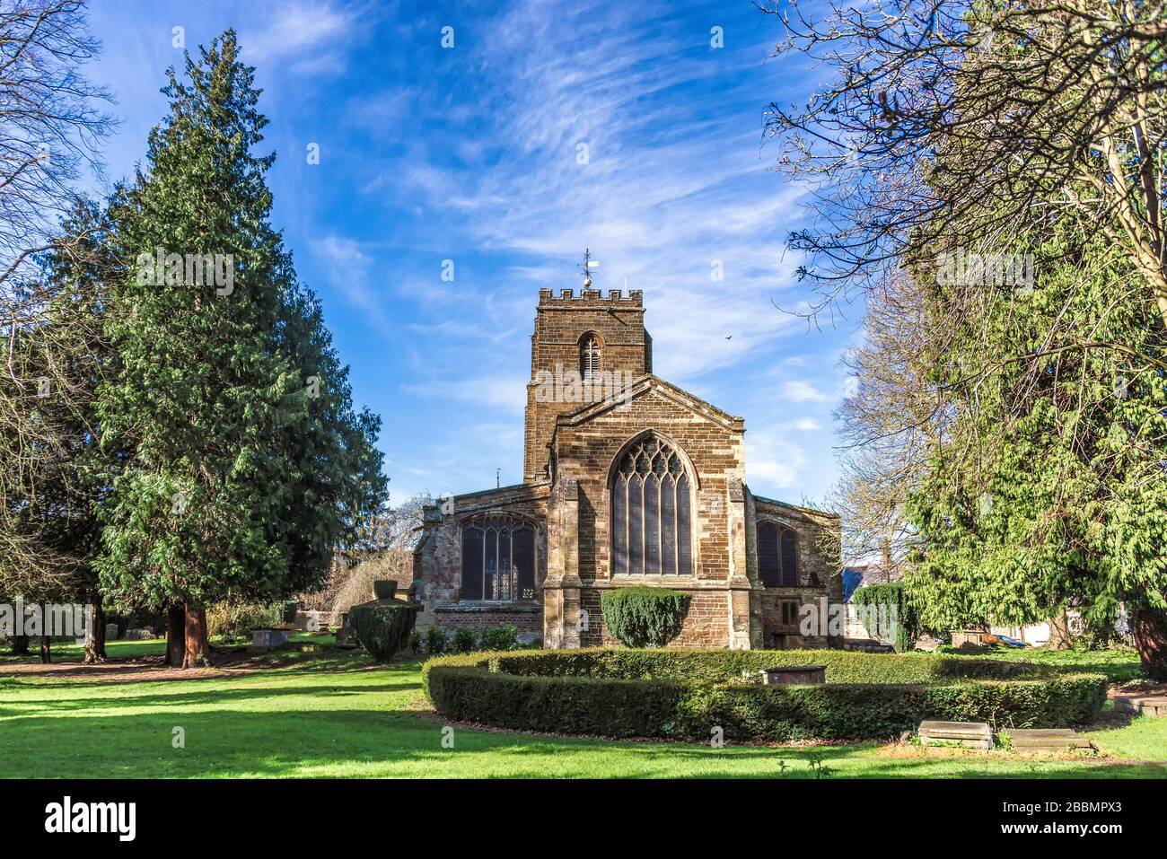 Église Saint-Laurent et cimetière de Towcester, Northamptonshire, Angleterre Banque D'Images