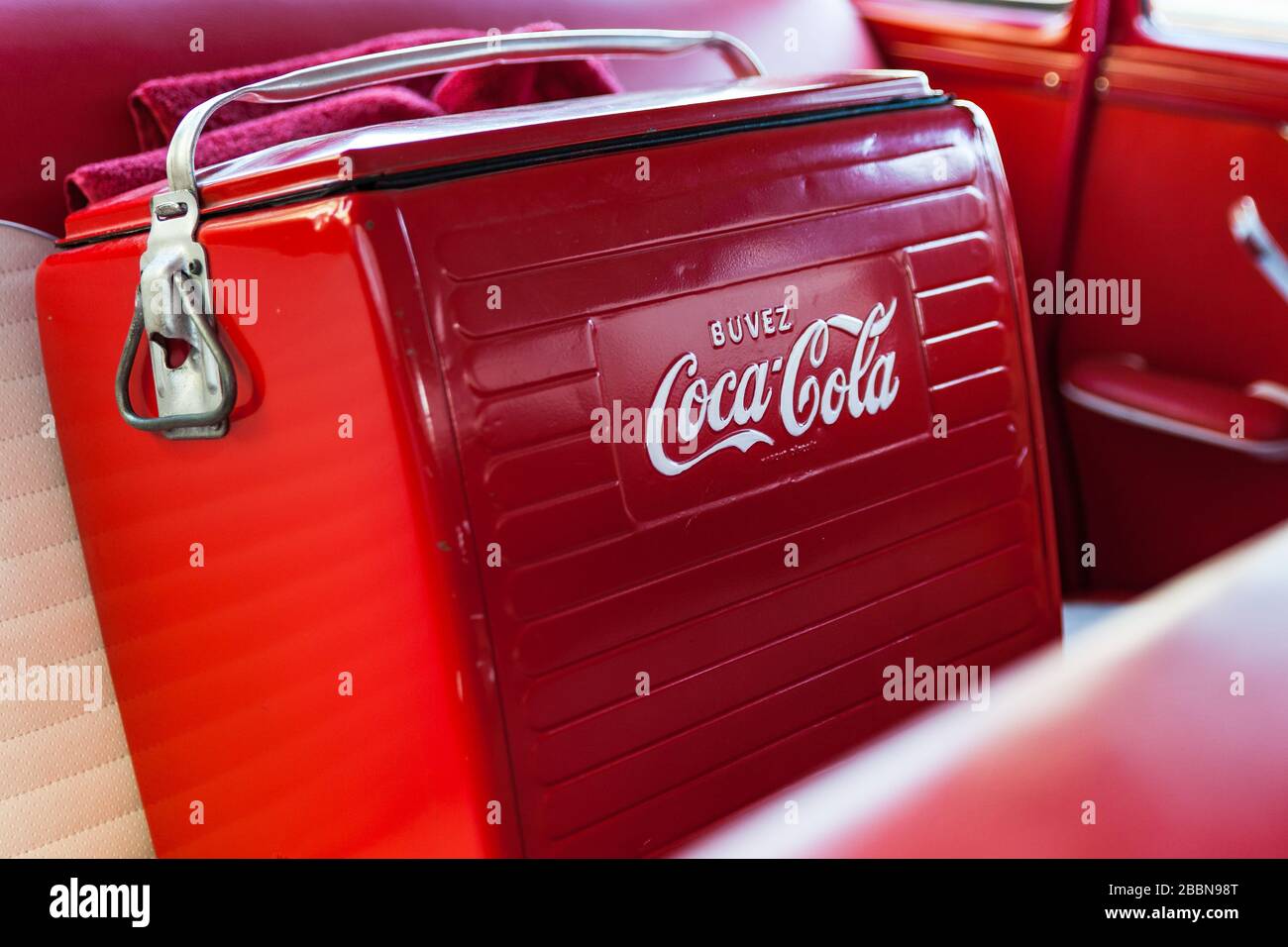 Froid rouge vintage Coca-Cola. Banque D'Images