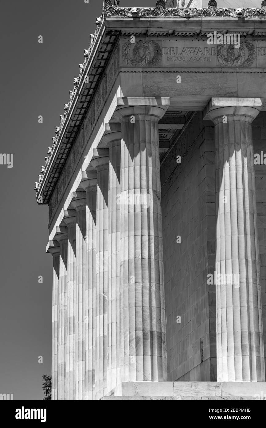 La colonnade en marbre de Yule du Lincoln Memorial de Henry Bacon en 1922 à Washington DC. Banque D'Images