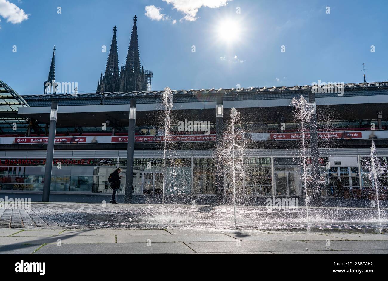 Fontaine de Breslauer Platz, gare centrale, cathédrale de Cologne, Cologne, Allemagne, Banque D'Images
