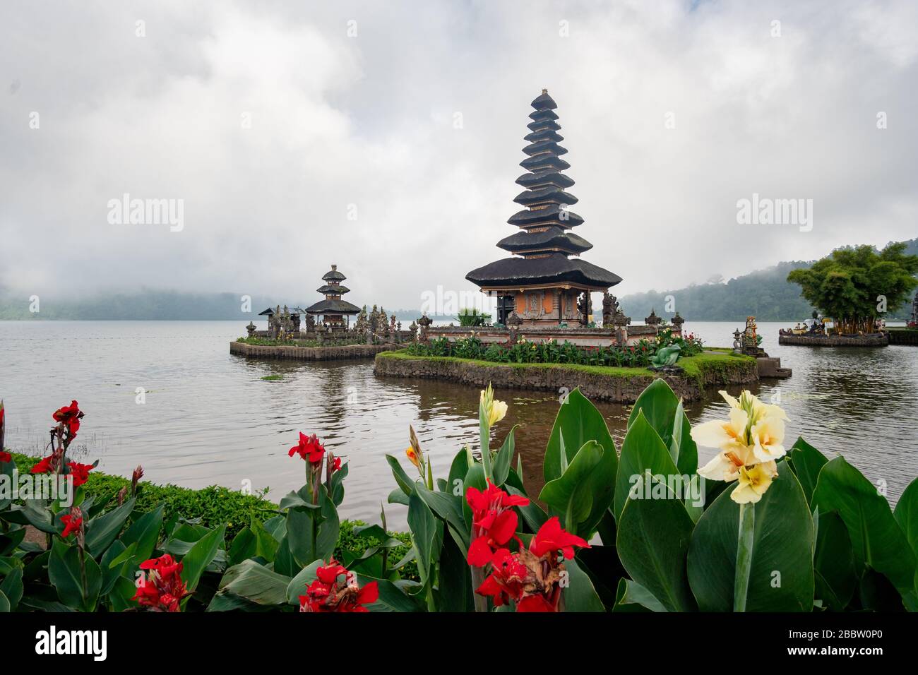 Site sacré hindou Temple Ulun Danu Beratan Banque D'Images