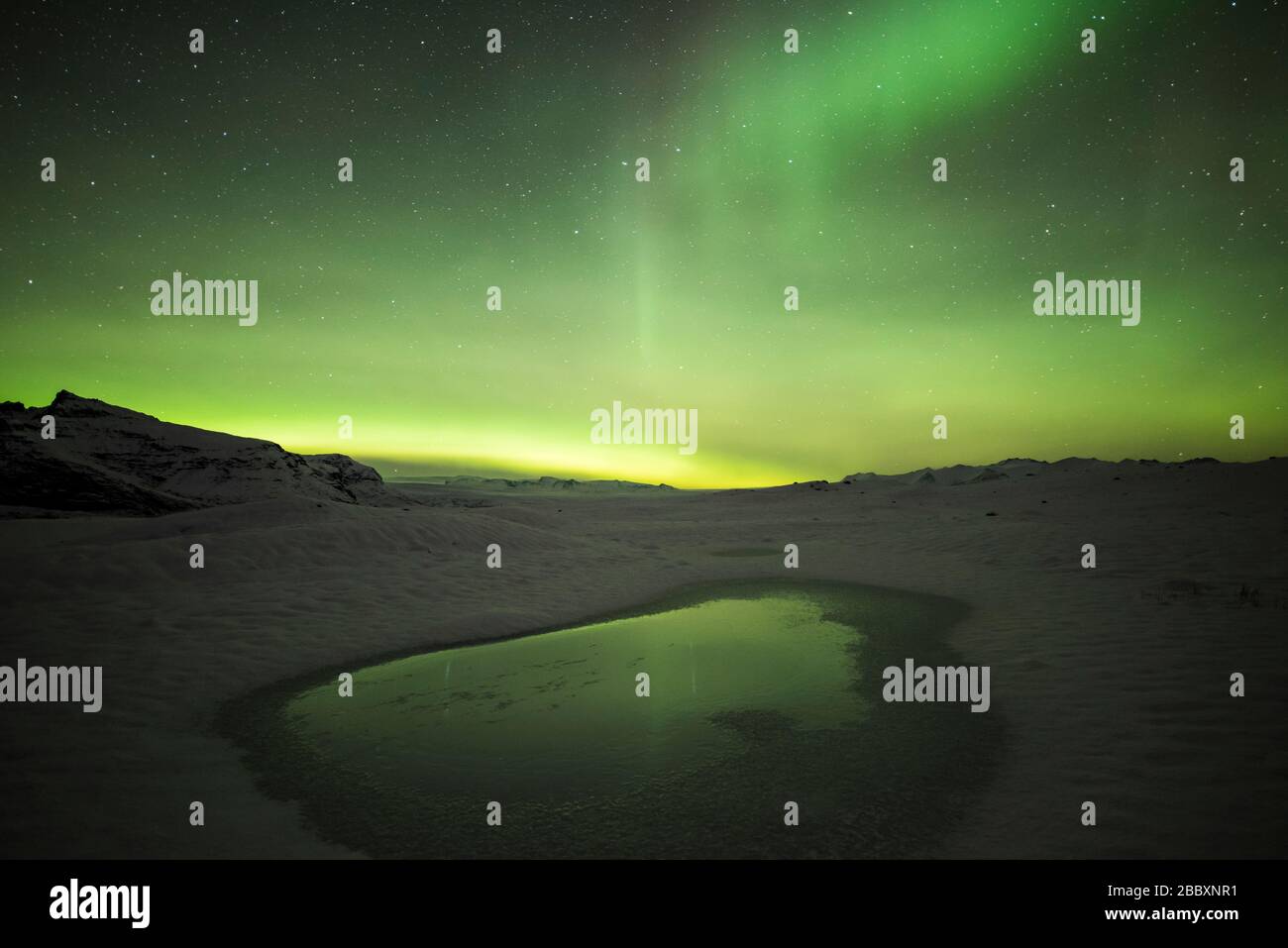 Feux du Nord. Lagon glaciaire Fjallsarlon, Sud-est de l'Islande, mi-novembre, par Dominique Braud/Dembinsky photo Assoc Banque D'Images