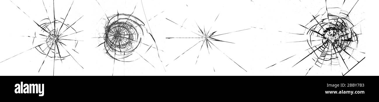 Fissures rondes dans le verre sur fond noir. Le trou de la surface de verre de la balle. Banque D'Images