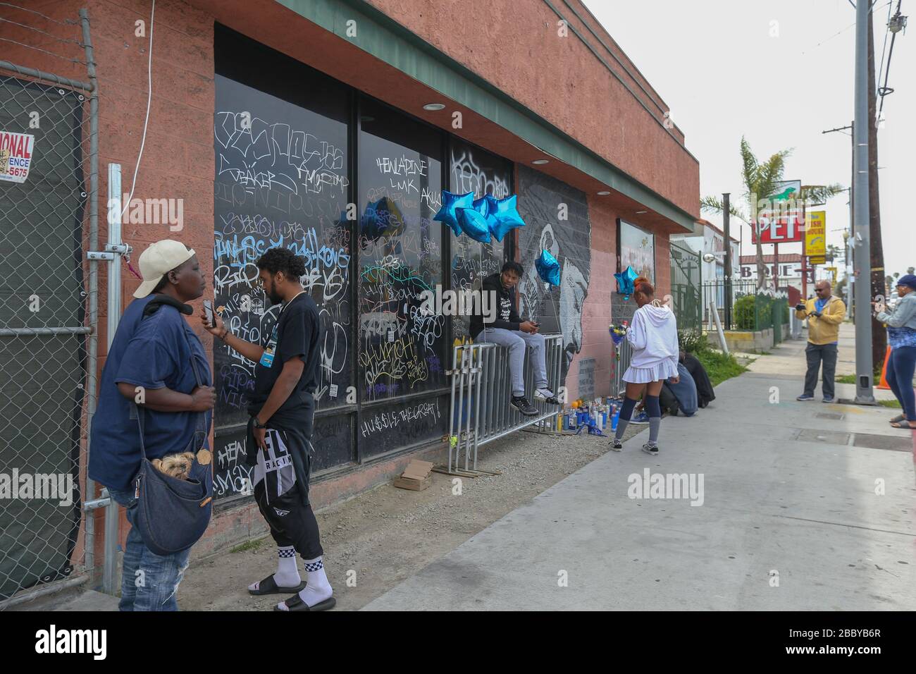 Vue générale du magasin Nipsey hussle Marathon, situé au 3420 W Slauson Ave F, à la suite de la pandémie de COVID-19 du coronavirus, le mardi 31 mars 2020 à Los Angeles, Californie, États-Unis. (Photo par IOS/Espa-Images) Banque D'Images