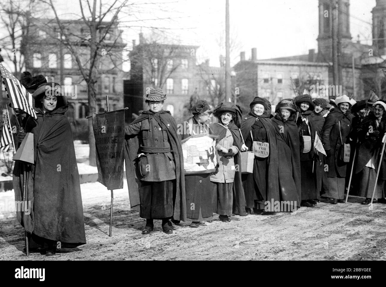 Les randonneurs au suffrage qui ont participé à la randonnée au suffrage de New York à Washington, D.C., ont rejoint le défilé de la National American Woman suffrage Association du 3 mars 1913 Banque D'Images