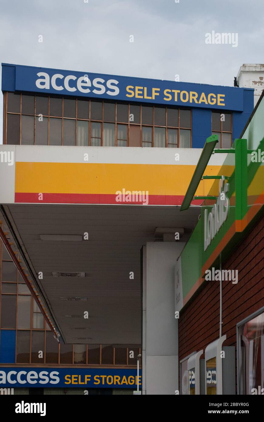 Accès à Self Storage, Vale, East Acton, Londres, W-3 Banque D'Images