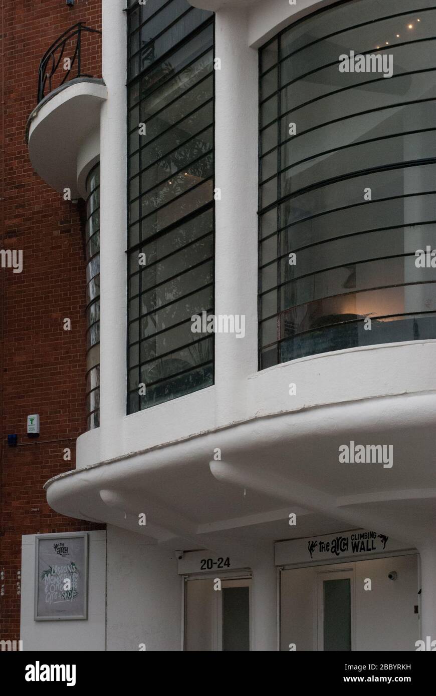 Dominion Cinema, Uxbridge Road, Acton, Londres, a été conçu par Frank Ernest Bromige et achevé en 1937 Banque D'Images