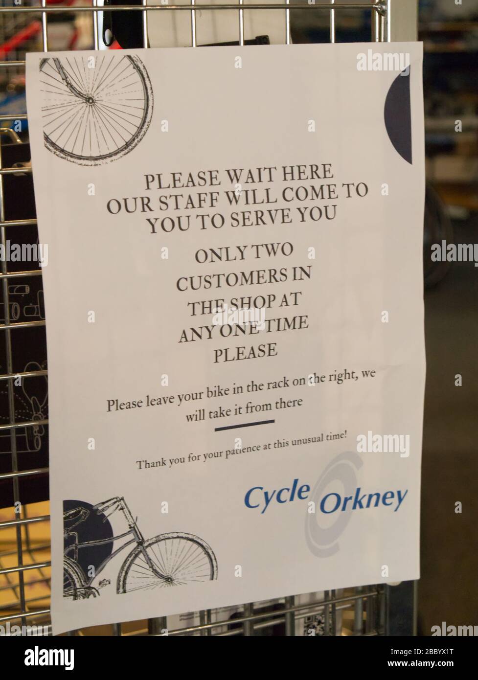 Boutique de cycles ouverte pendant la pandémie de coronavirus, Orkney Isles Banque D'Images
