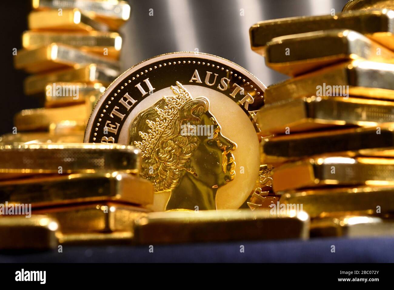 Lingots d'or dans le coffre-fort de la société de Négoce d'or Pro Aurum - métaux précieux, pièces de monnaie, barres à Munich. [traduction automatique] Banque D'Images