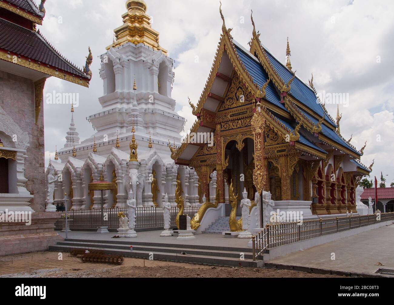 Temple Wat Khrua Khrae (Wat Mangkol Thawararam) à Chiang Rai Banque D'Images