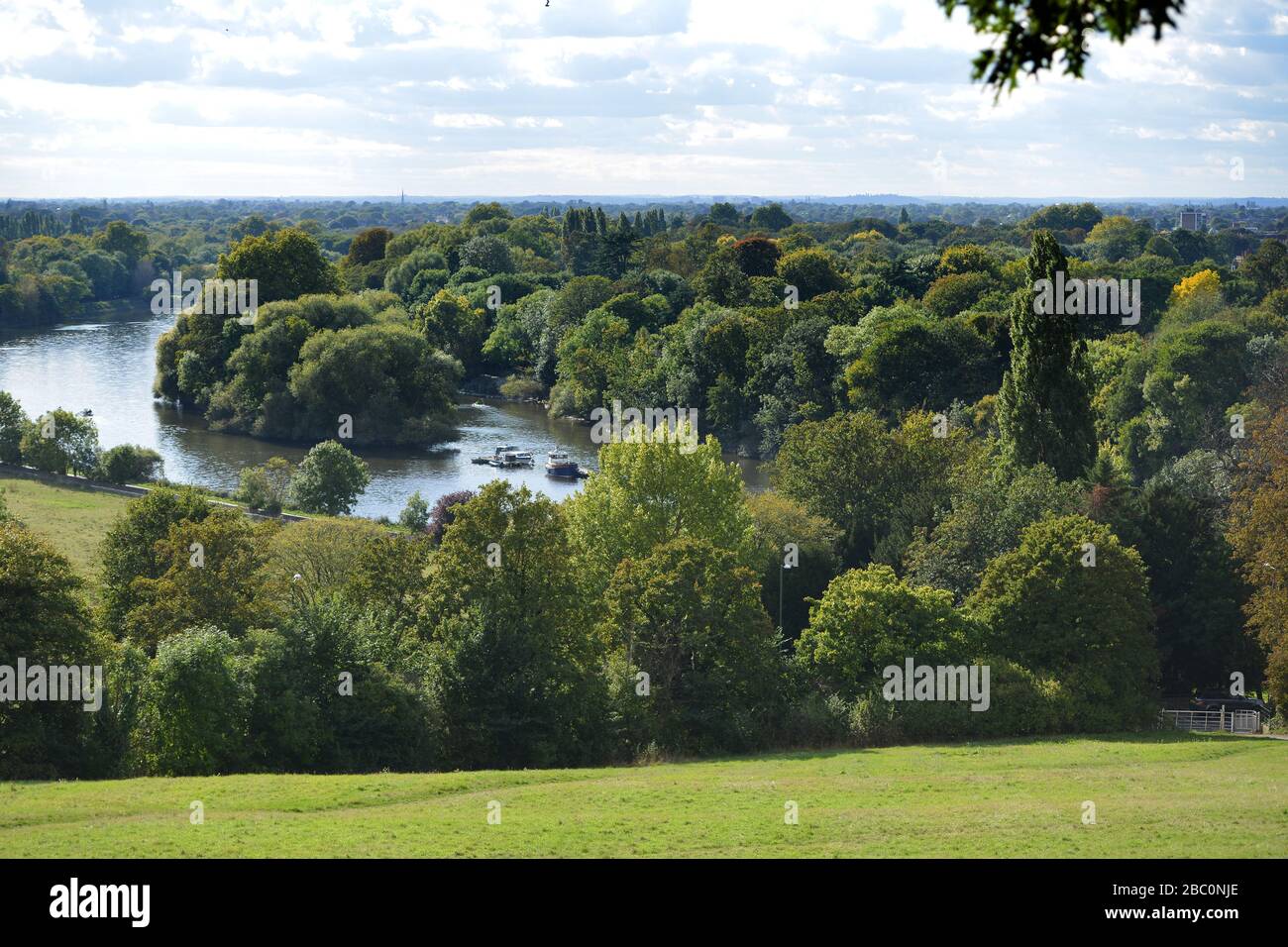 La Tamise est vue de Richmond Hill, Londres, Royaume-Uni Banque D'Images