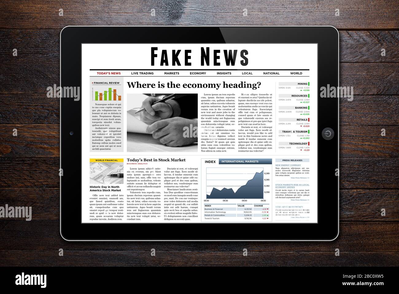 Un journal quotidien montrant « Fake News » comme titre. Banque D'Images