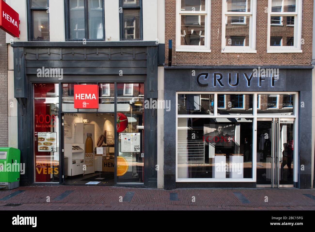 Pays-Bas. Amsterdam. En raison du virus Corona, la ville est pratiquement vide. Banque D'Images