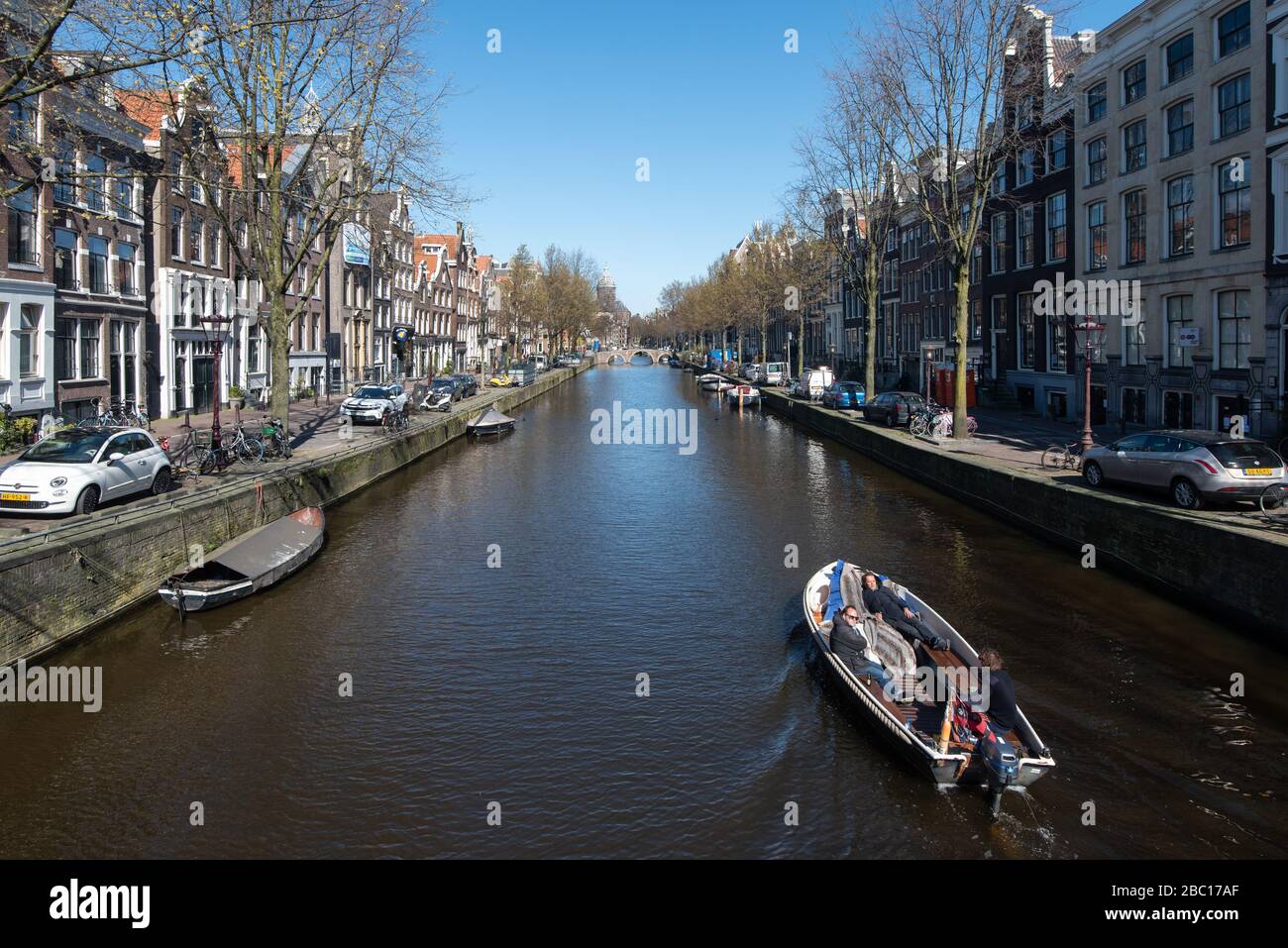 HE Pays-Bas. Amsterdam. En raison du virus Corona, la ville est pratiquement vide. Banque D'Images