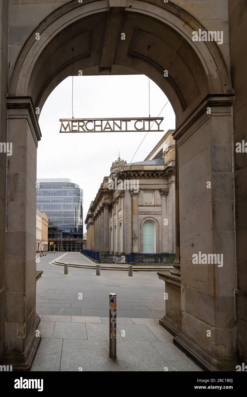 Glasgow, Écosse, Royaume-Uni. 1er avril 2020. Effets du verrouillage de Coronavirus sur les rues de Glasgow, en Écosse. Royal Exchange Square est déserté. Banque D'Images