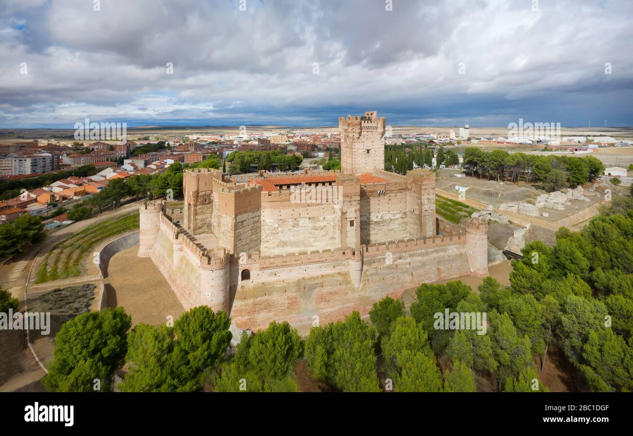 Vue aérienne sur le château de la Mota (Castillo de la Mota) à Medina del Campo, Espagne Banque D'Images