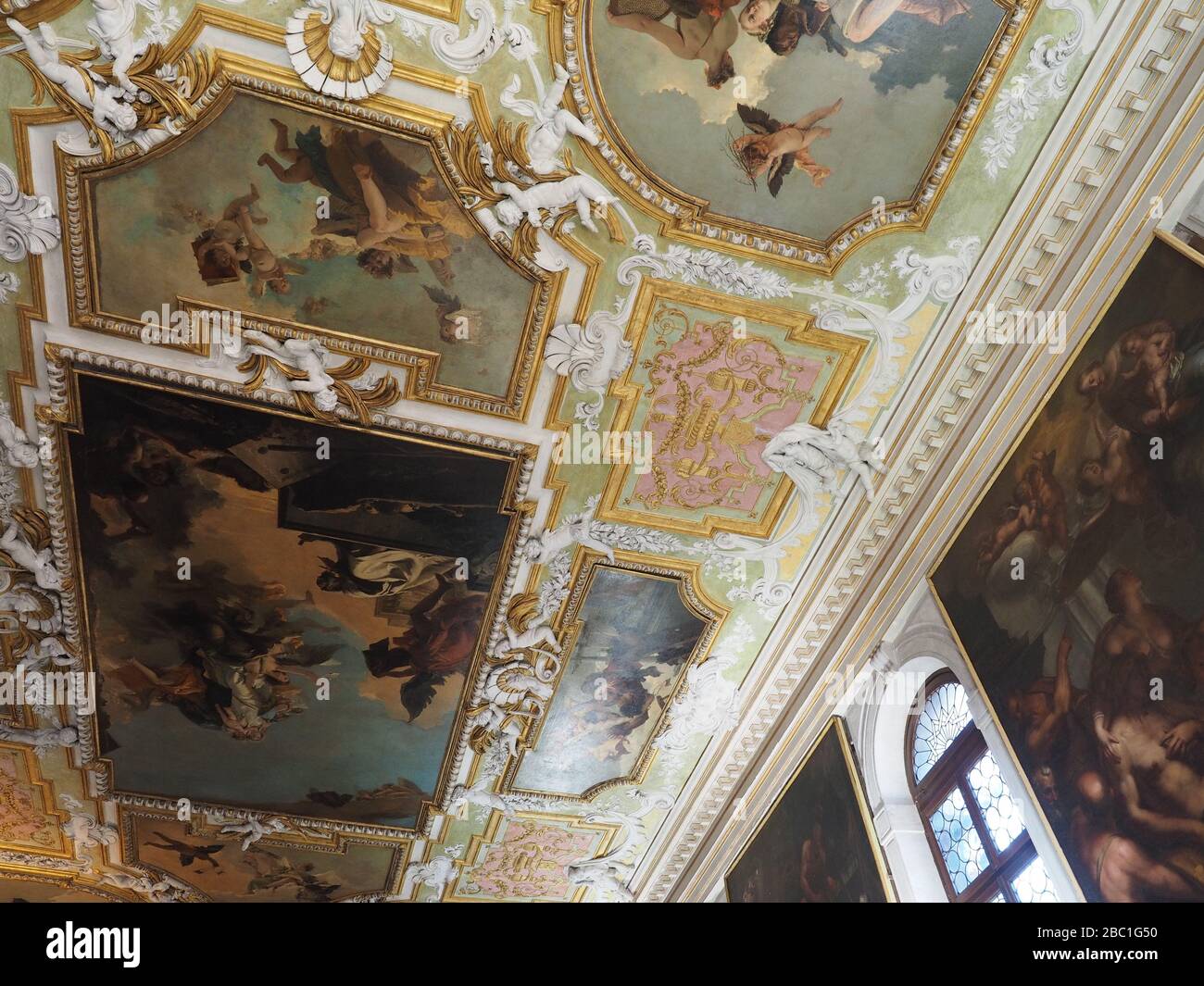 Sala capitolare, salle Capitol, Scuola Grande dei Carmini, école de dévotion et de charité connue sous le nom de Santa Maria dei Carmini, avec des peintures de Giambattis Banque D'Images