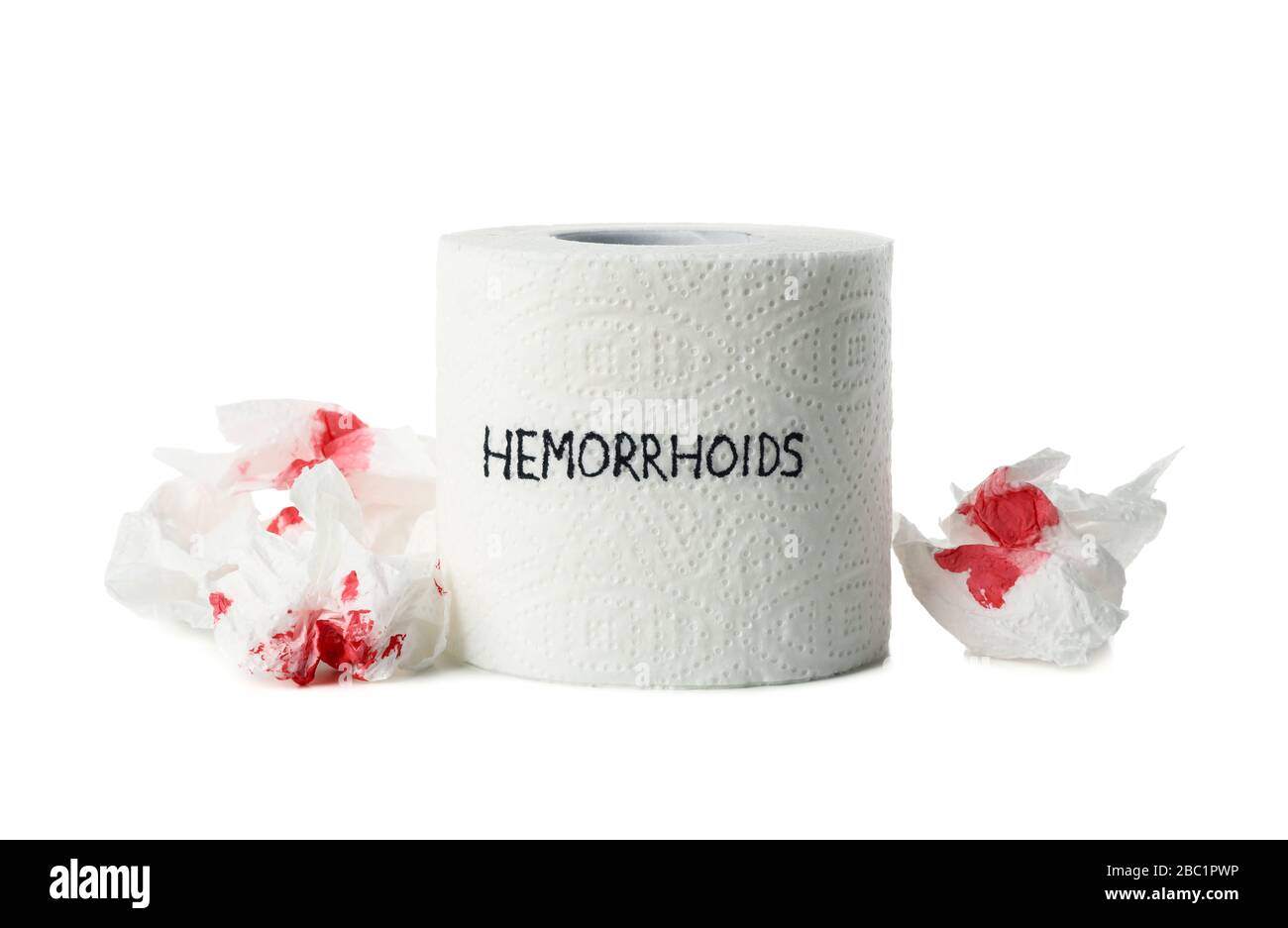 Papier toilette avec hémorroïdes et papier avec sang isolé sur ...