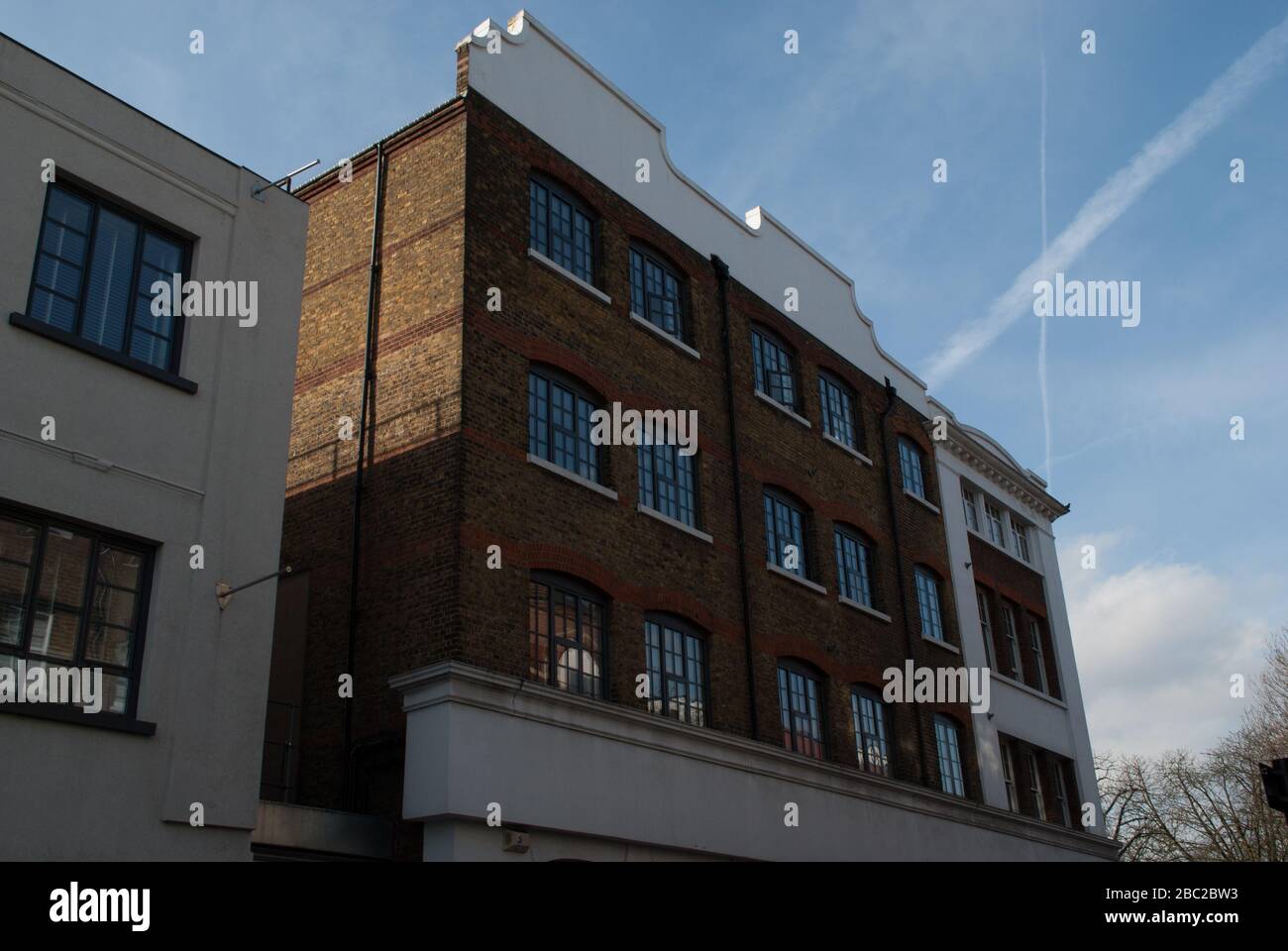 William Hill Victorian 181 Uxbridge Road/ Wimple Way, East Acton, Londres, W 3 Banque D'Images