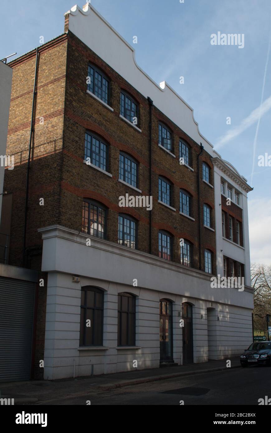 William Hill Victorian 181 Uxbridge Road/ Wimple Way, East Acton, Londres, W 3 Banque D'Images