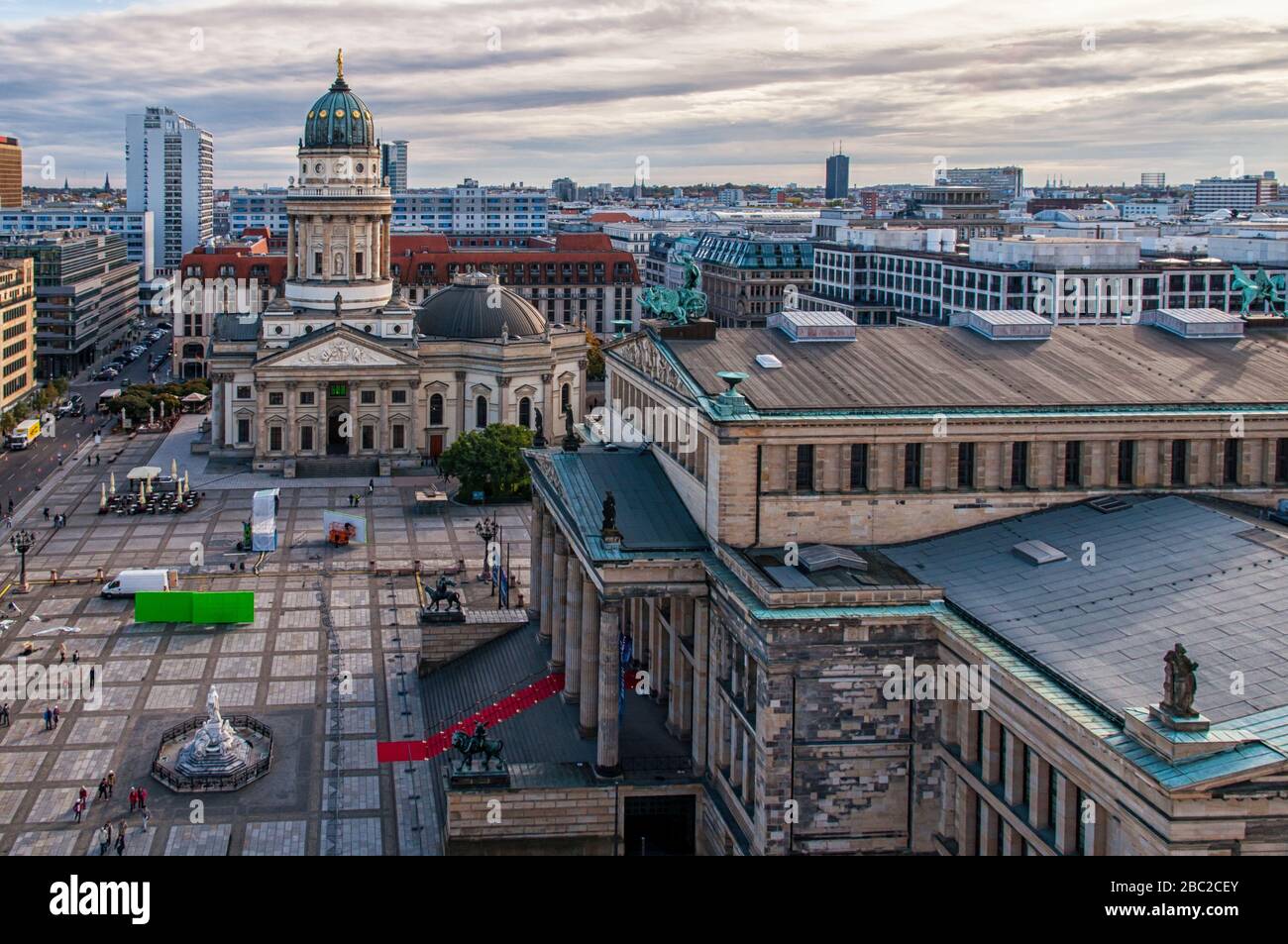 Vue sur la Gendarmenmarkt à Berlin Banque D'Images