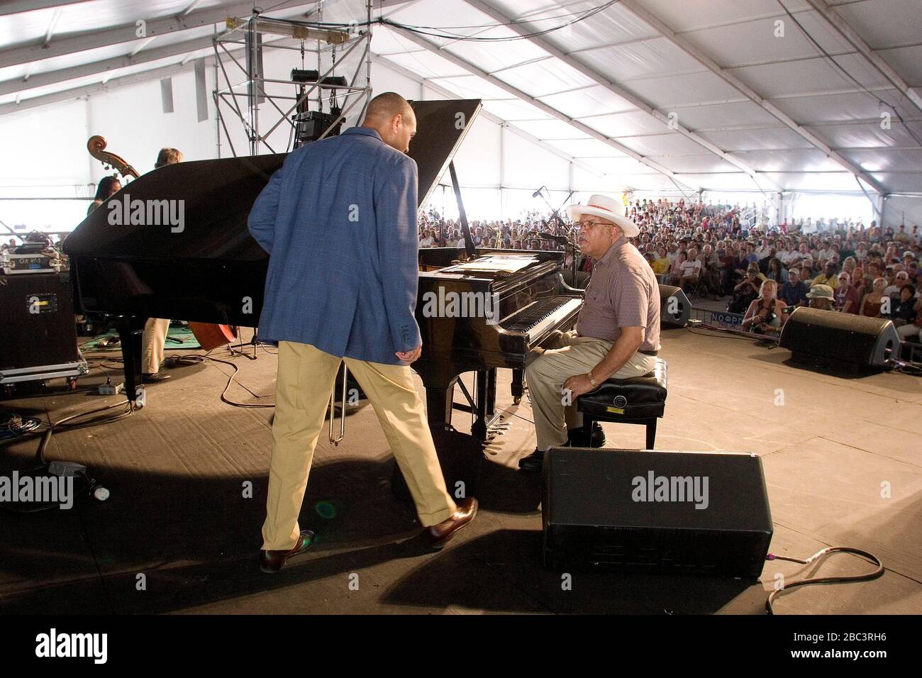 Ellis Marsalis, pianiste légendaire et de jazz. Avec son Delfeayo. Banque D'Images