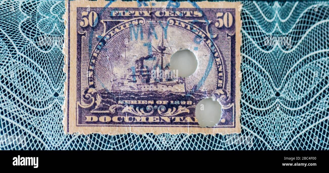 Ancien cachet de document IRS de cinquante cent avec navire sous vapeur Banque D'Images