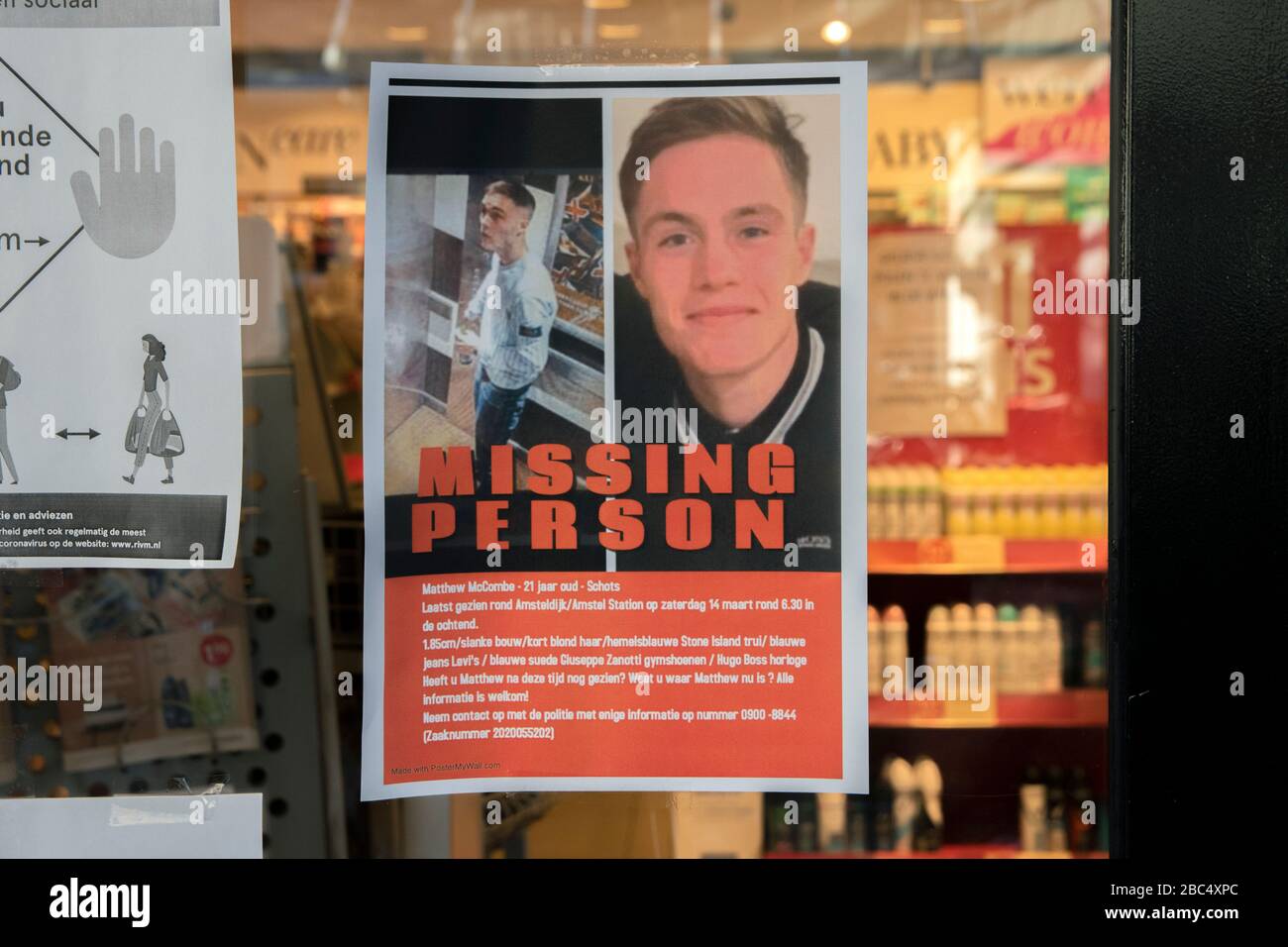 Affiche personne manquante Mathew McCombe à Amsterdam Pays-Bas 2020 au cours de l'épidémie de Coronavirus Banque D'Images