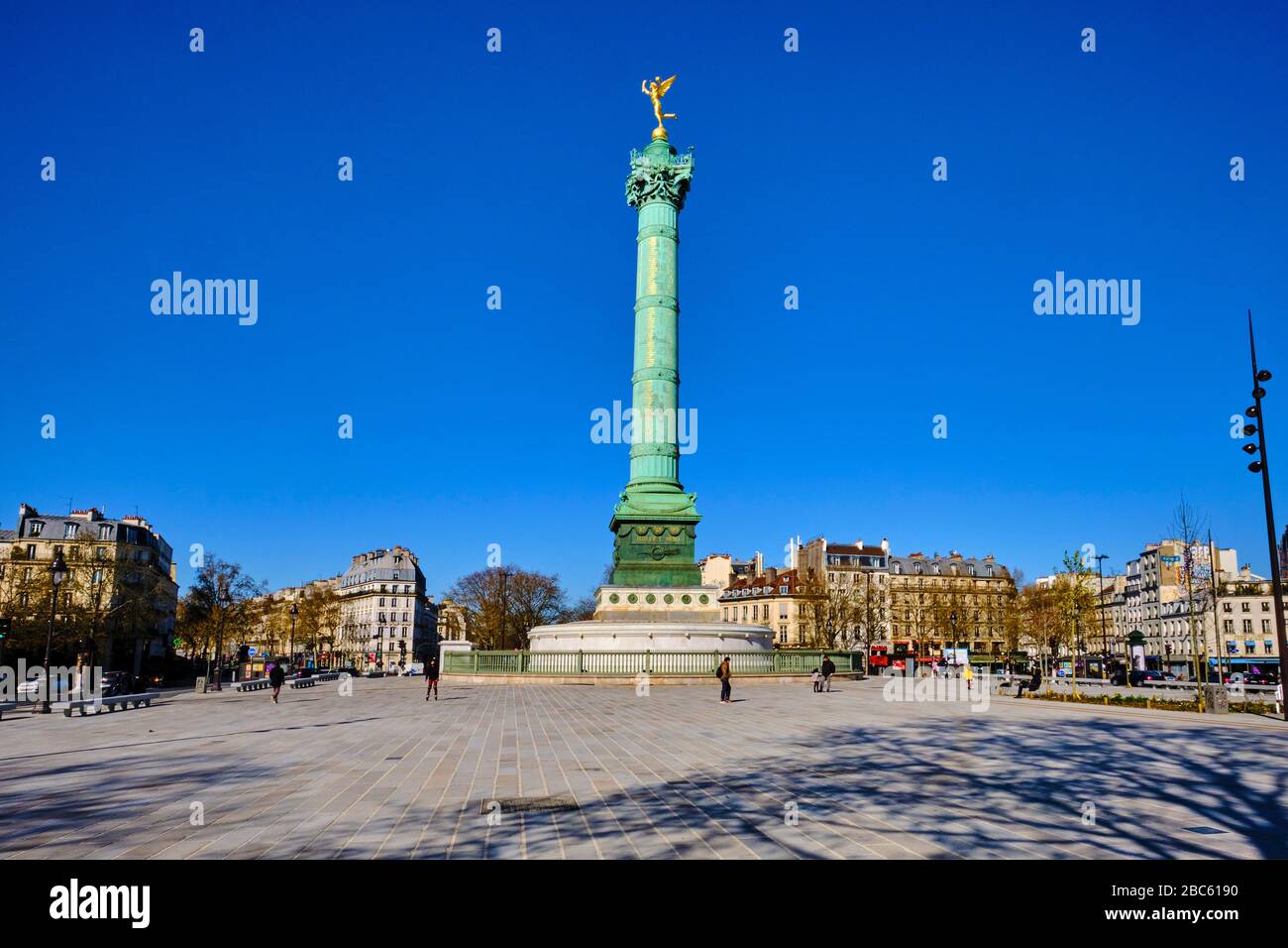 France, Paris, place Bastille pendant le confinement de Covid 19 Banque D'Images