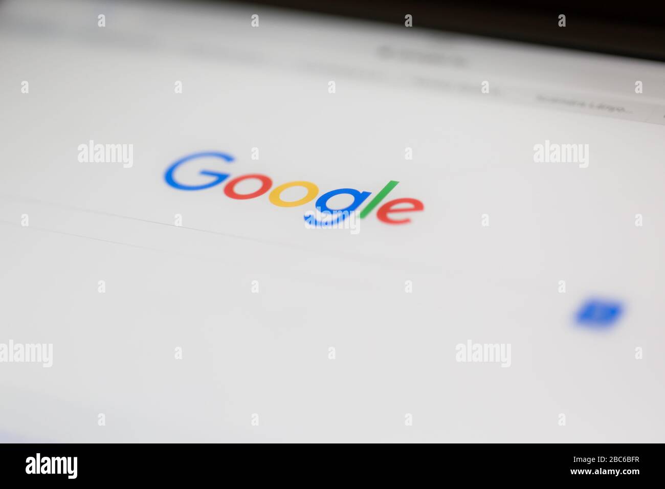 Hongrie, Budapest: 10.12.2018. Google.com page d'accueil et curseur à l'écran. Google est le moteur de recherche le plus populaire au monde, avec la recherche de téléphone Banque D'Images