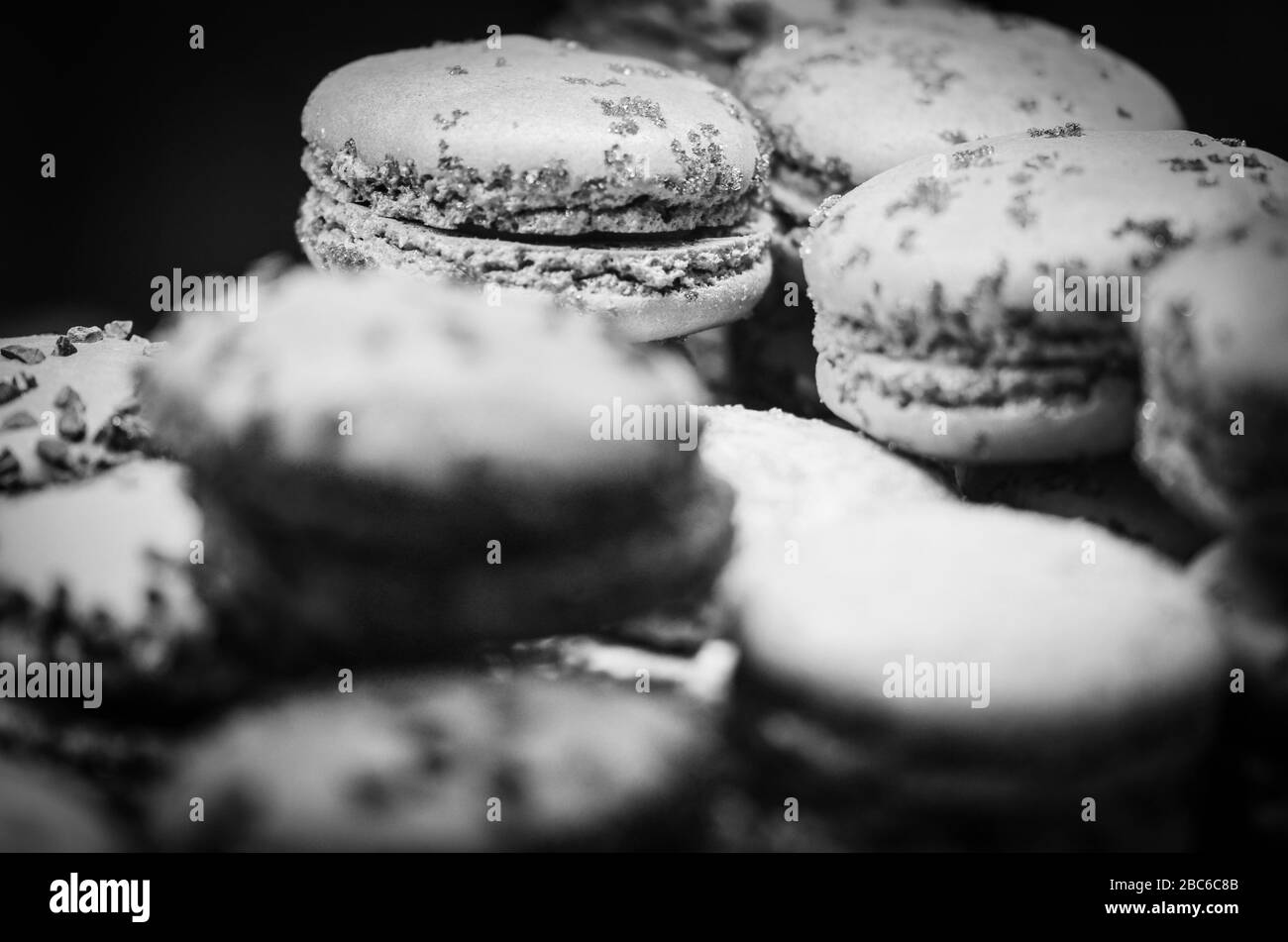 délicieux mélange de macarons vue rapprochée Banque D'Images