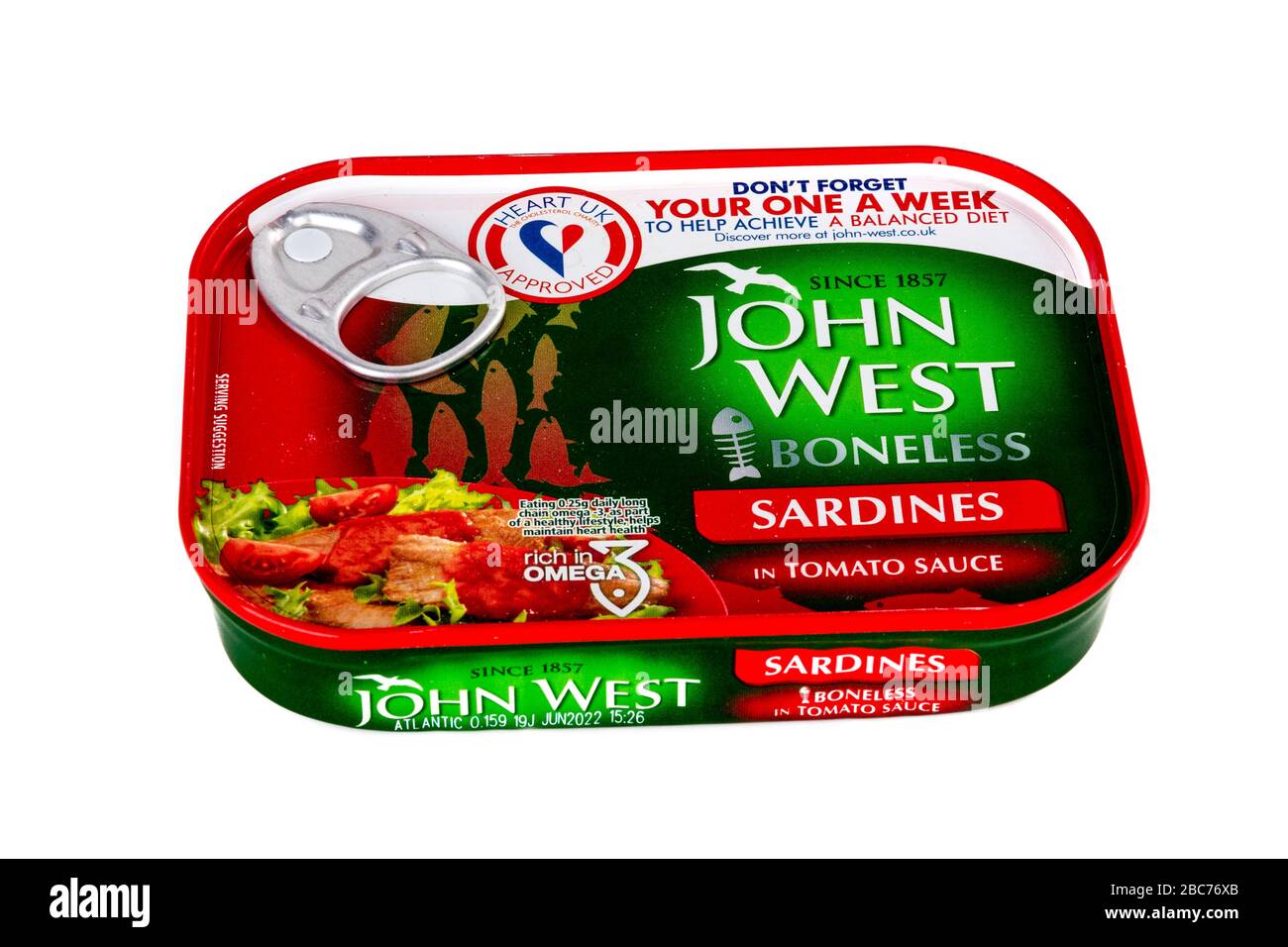 Moule à sardines désossées John West, sauce tomate épicée, sardines étamées, logo du produit john West sardines, étain sardine, John West, marque, étamé, étain, Banque D'Images