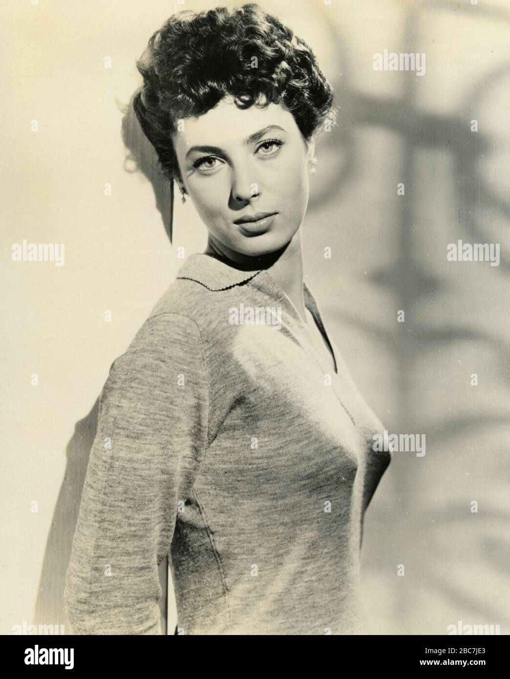 L'actrice américaine Rita Gam dans le film Night People, USA 1954 Banque D'Images
