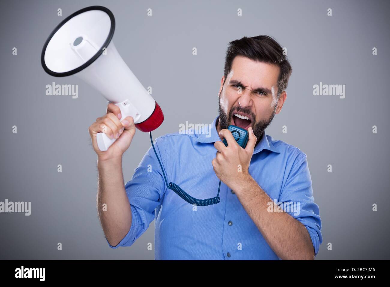 Homme criant Banque D'Images