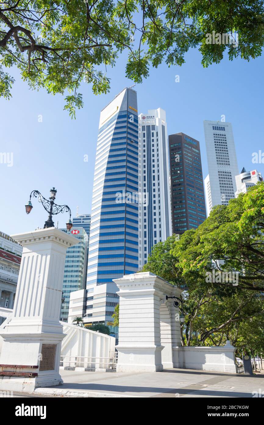 Gratte-ciel du centre-ville depuis le pont Anderson, le quartier central des affaires (CBD), le centre-ville, le quartier central, Singapour Banque D'Images