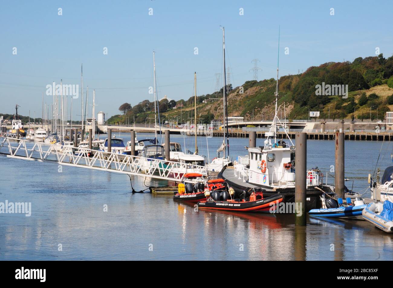 Bateaux sur la rivière Suir, Waterford Harbour. Banque D'Images