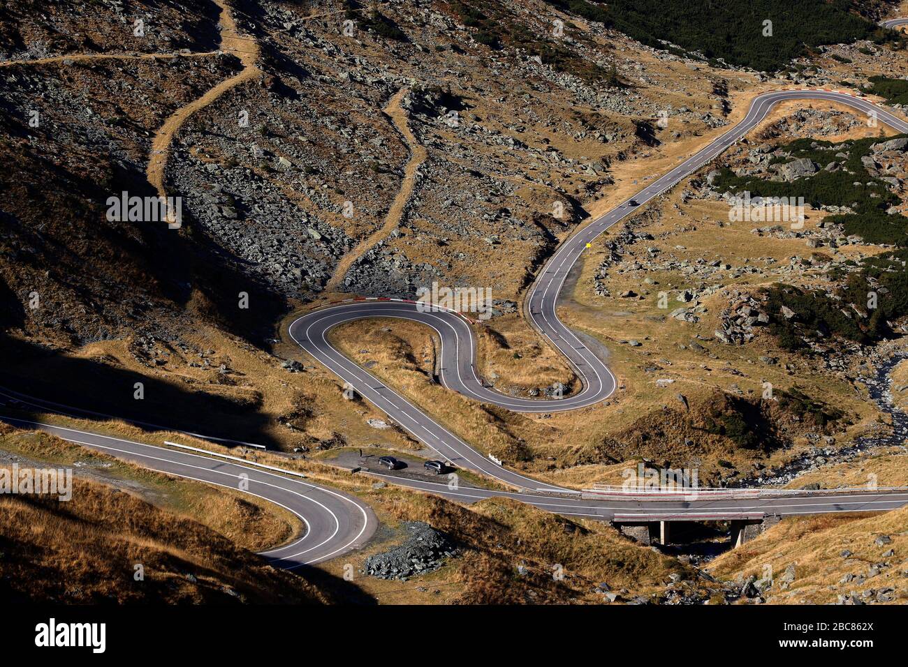 Le passage Transfagarasan est le passage au-dessus des Carpates en Roumanie et est l'une des routes de montagne les plus spectaculaires au monde Banque D'Images