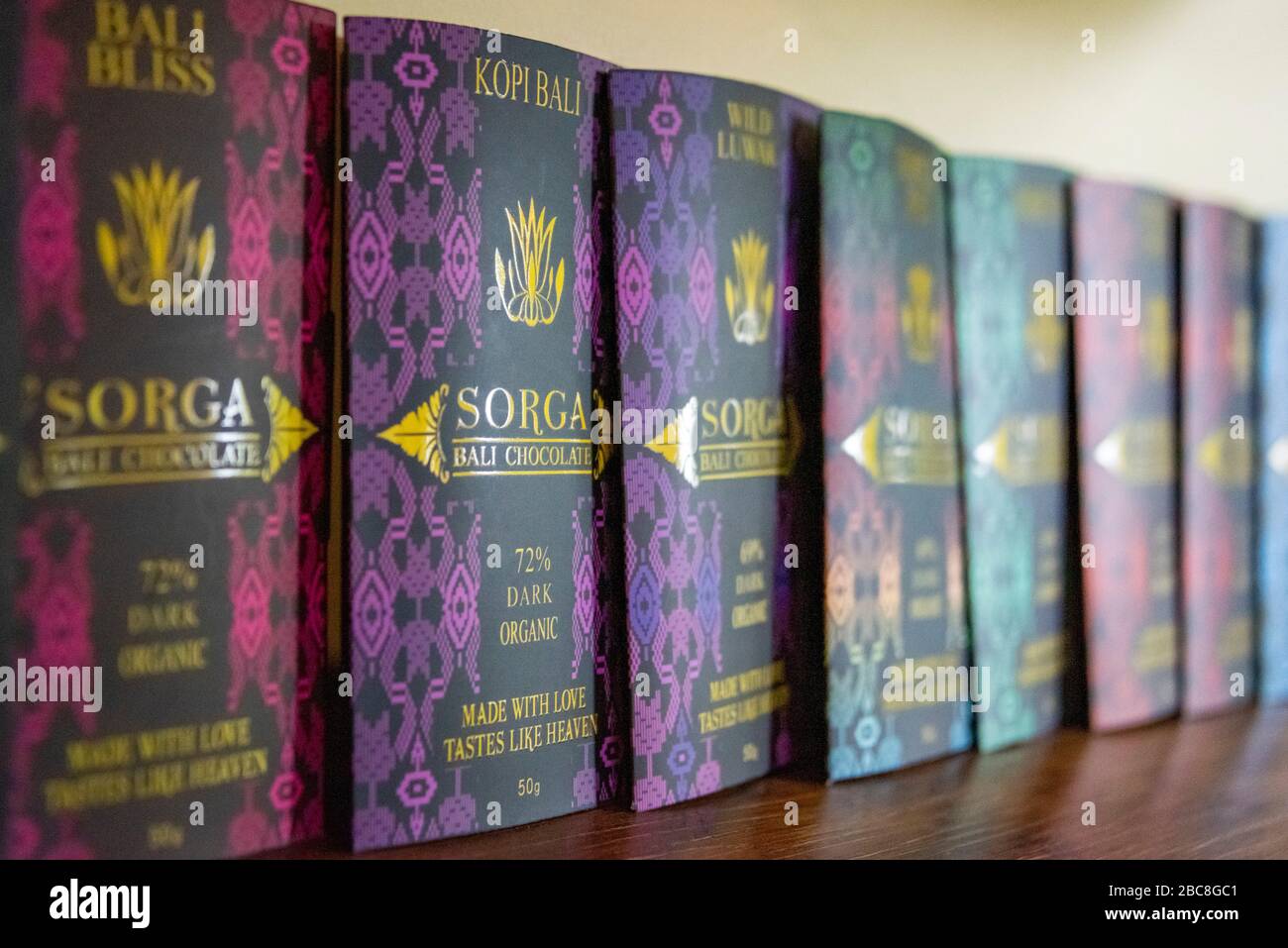 Gros plan horizontal de chocolat artisanal à vendre à Bali, Indonésie. Banque D'Images