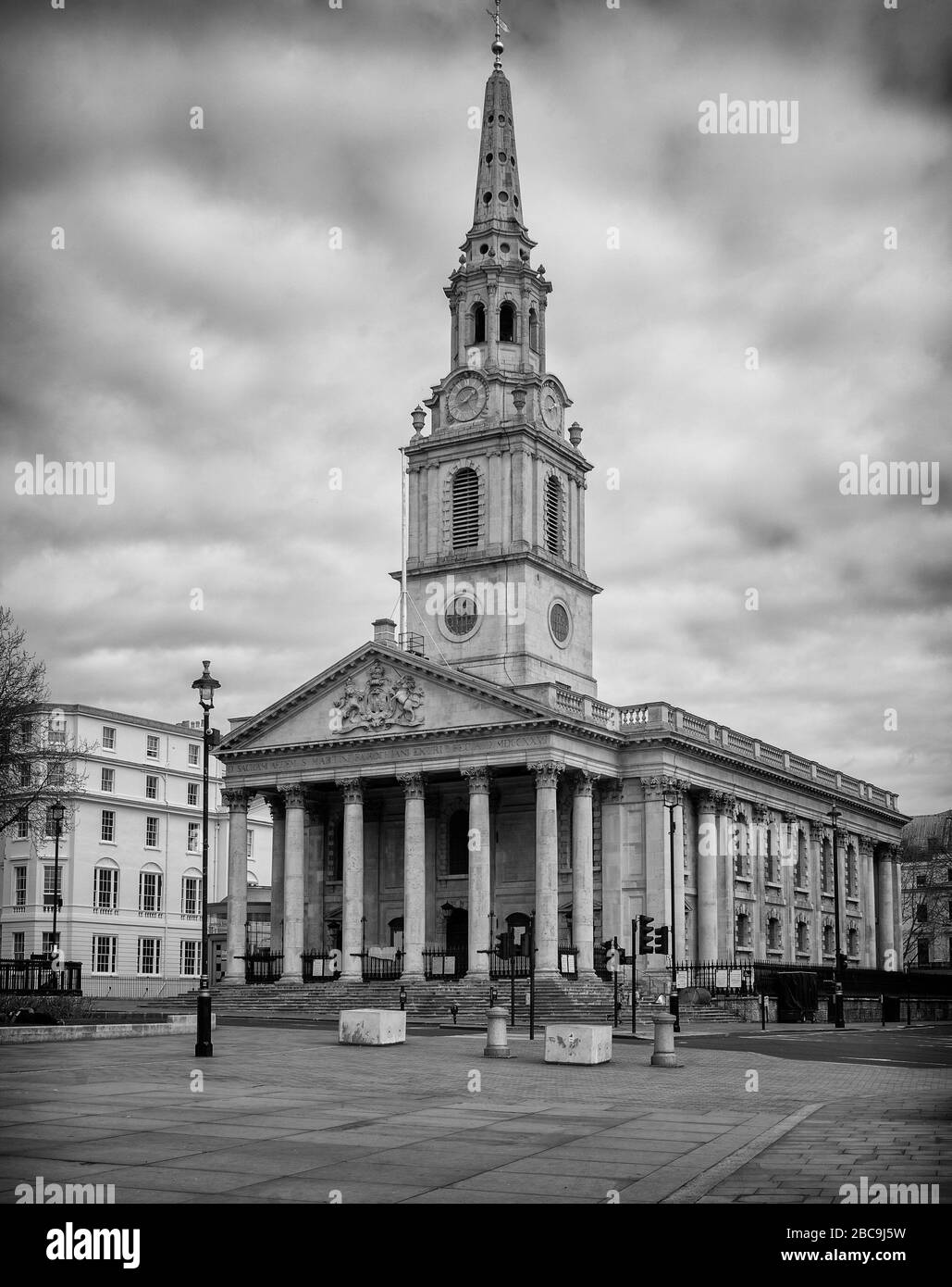 Londres Royaume-Uni 2 avril 2020, St Martins in the Fields Church, Trafalgar Square, vide sous confinement en raison du Covid 19, crédit : Ian Humphreys Banque D'Images