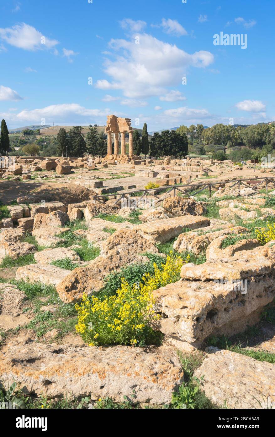 Temple de Castor, Vallée des Temples, Agrigente, Sicile, Italie Banque D'Images