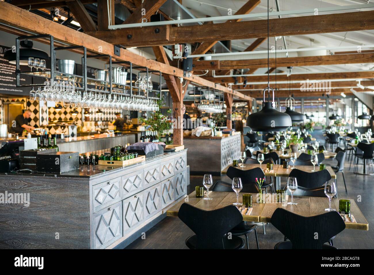 Suède, Stockholm, Fotografiska photo Museum, intérieur du restaurant du musée Banque D'Images