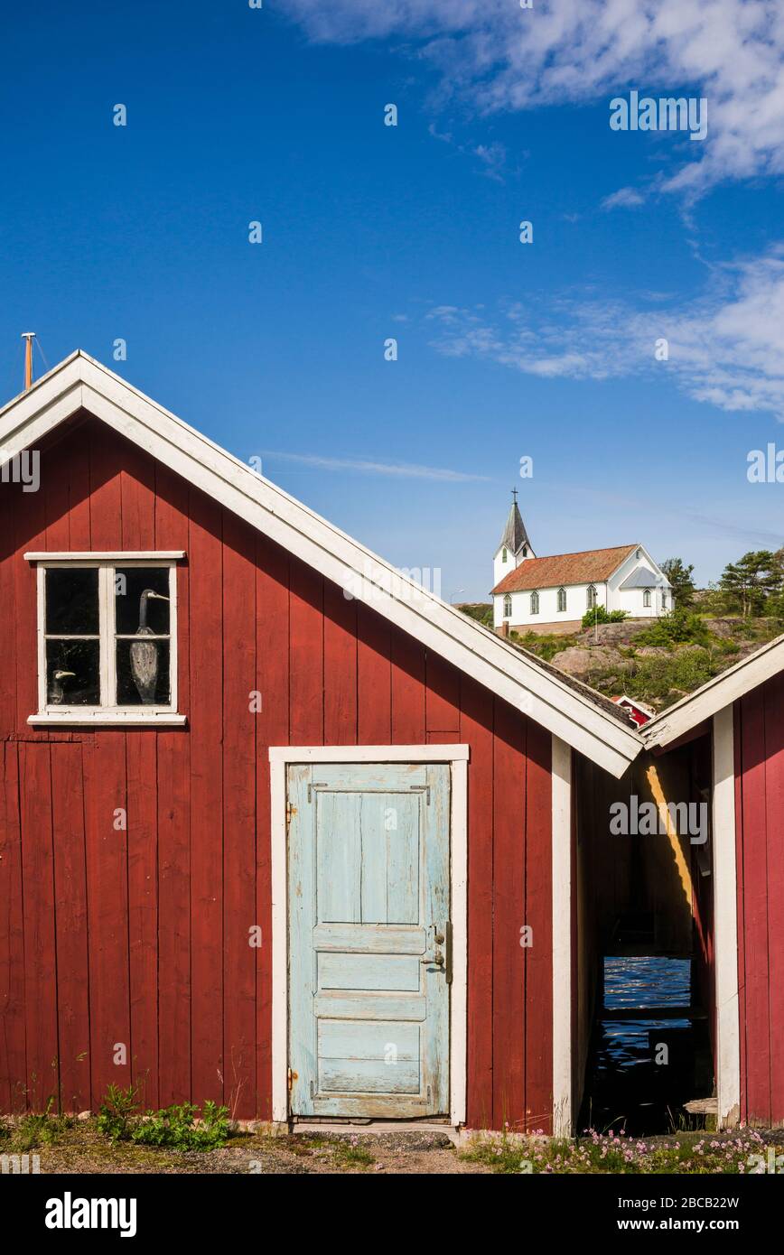 Suède, Bohuslan, Hamburgsund, criques de pêche rouges Banque D'Images