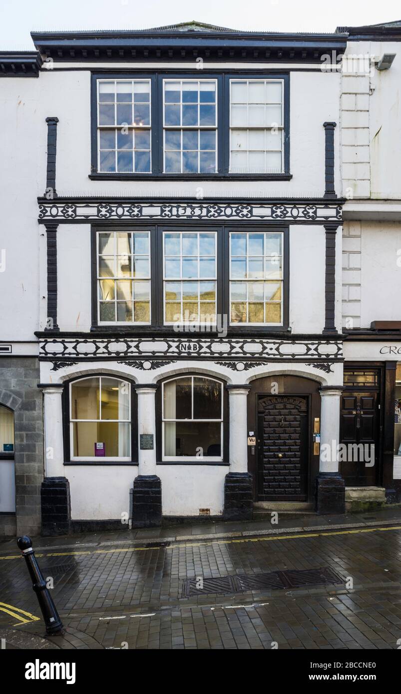 16 High Street, Totnes, était l'ancienne demeure d'Ann ball, épouse de Sir Thomas Bodley, fondateur de la bibliothèque Bodleian d'Oxford. Totnes, Devon, Royaume-Uni. Banque D'Images