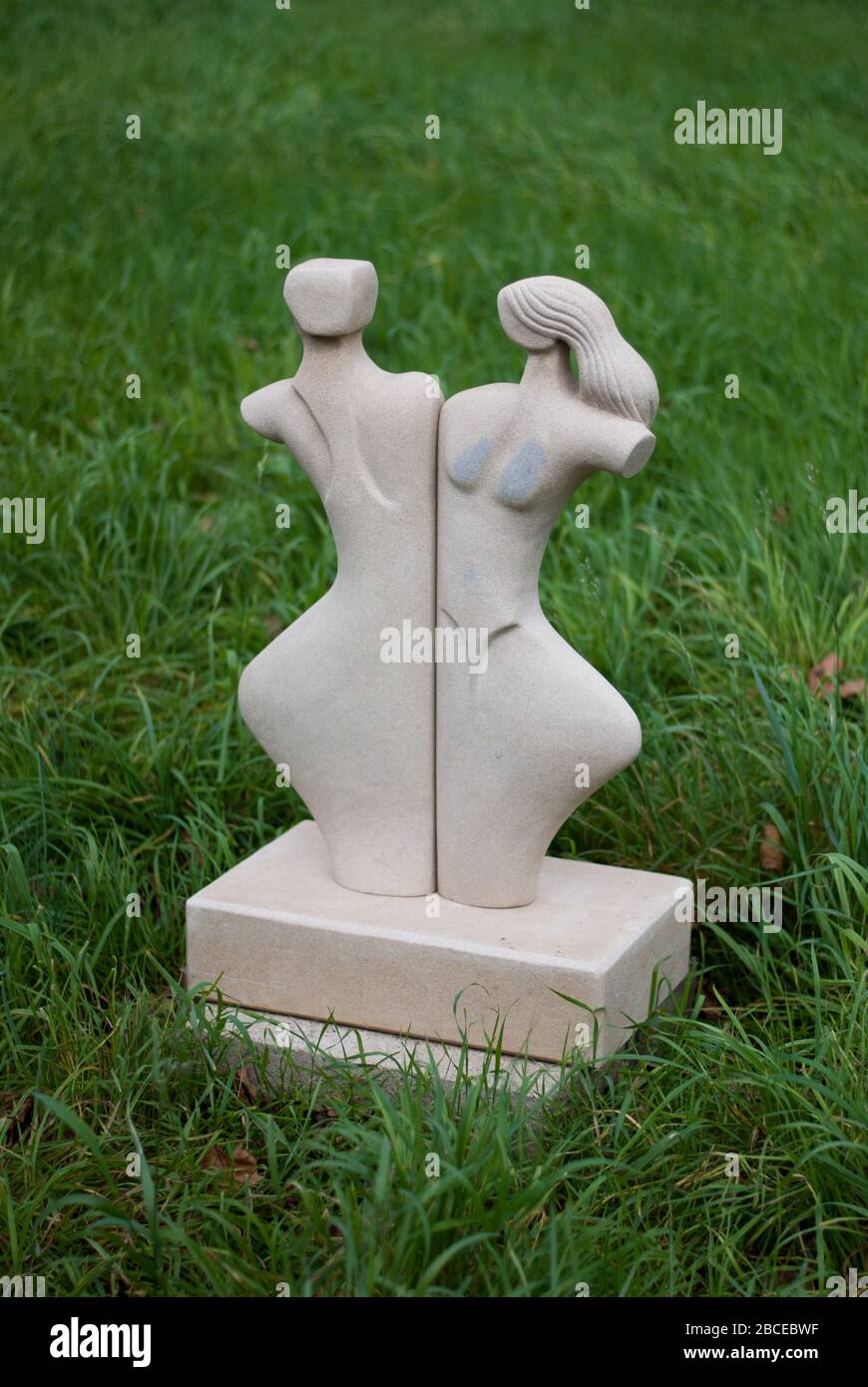 Histoire naturelle Sculpture de pierre par James Connolly Sculpt au Kew 2017 Royal Botanic Gardens Kew Gardens, Richmond, Londres, TW9 3AE Banque D'Images